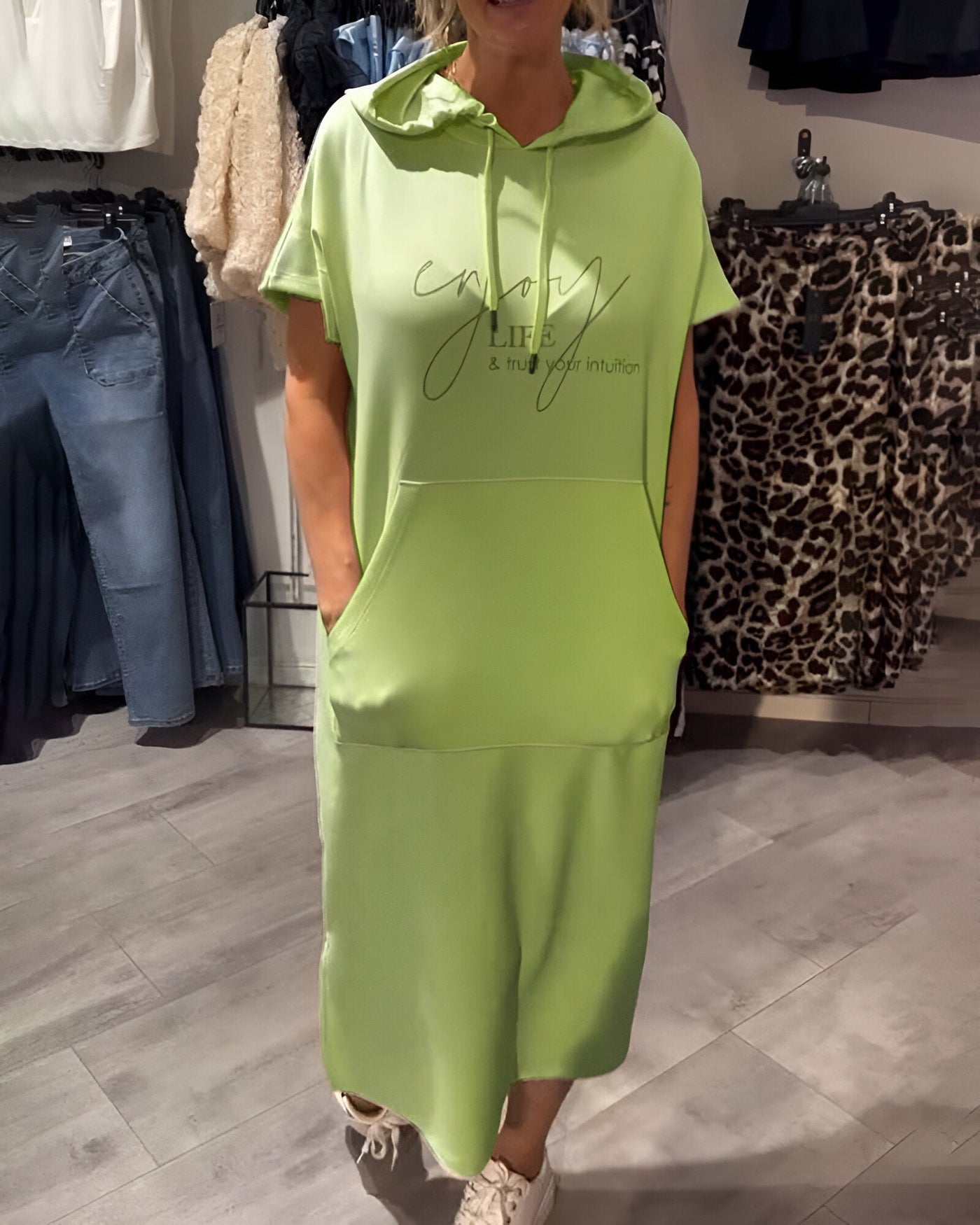 Saskia™ | Vestito casual con cappuccio