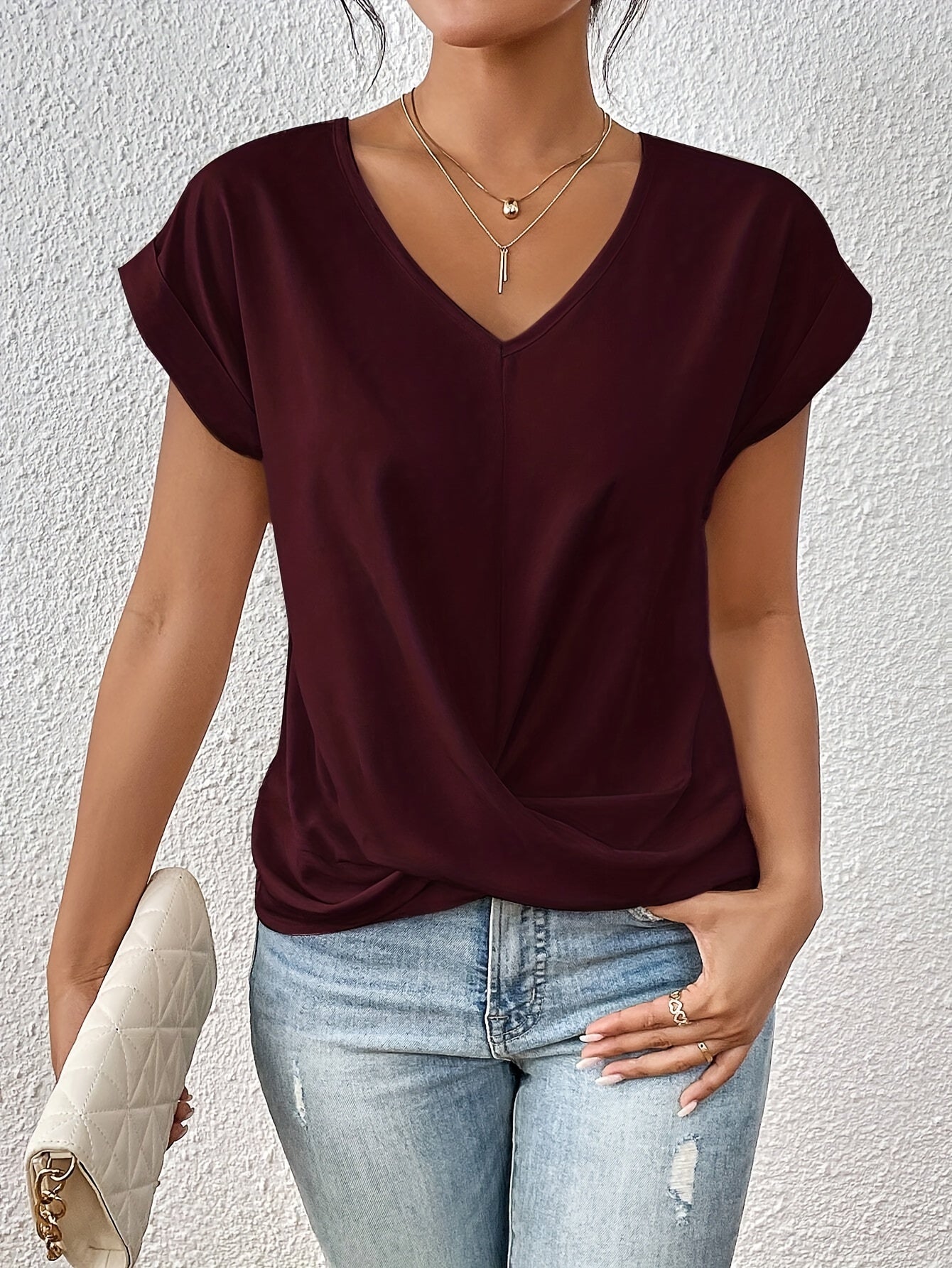Cleo - T-shirt casual con scollo a cuore