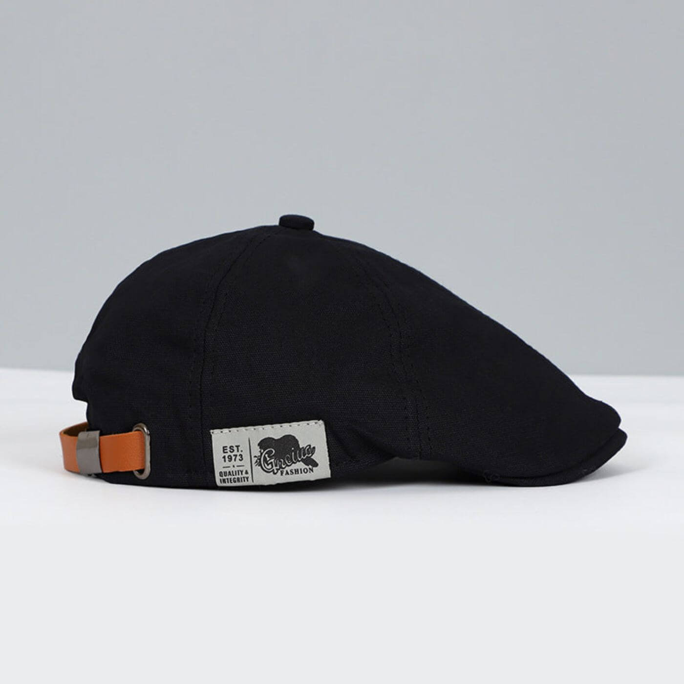 Otto | Cappello classico in stile moderno
