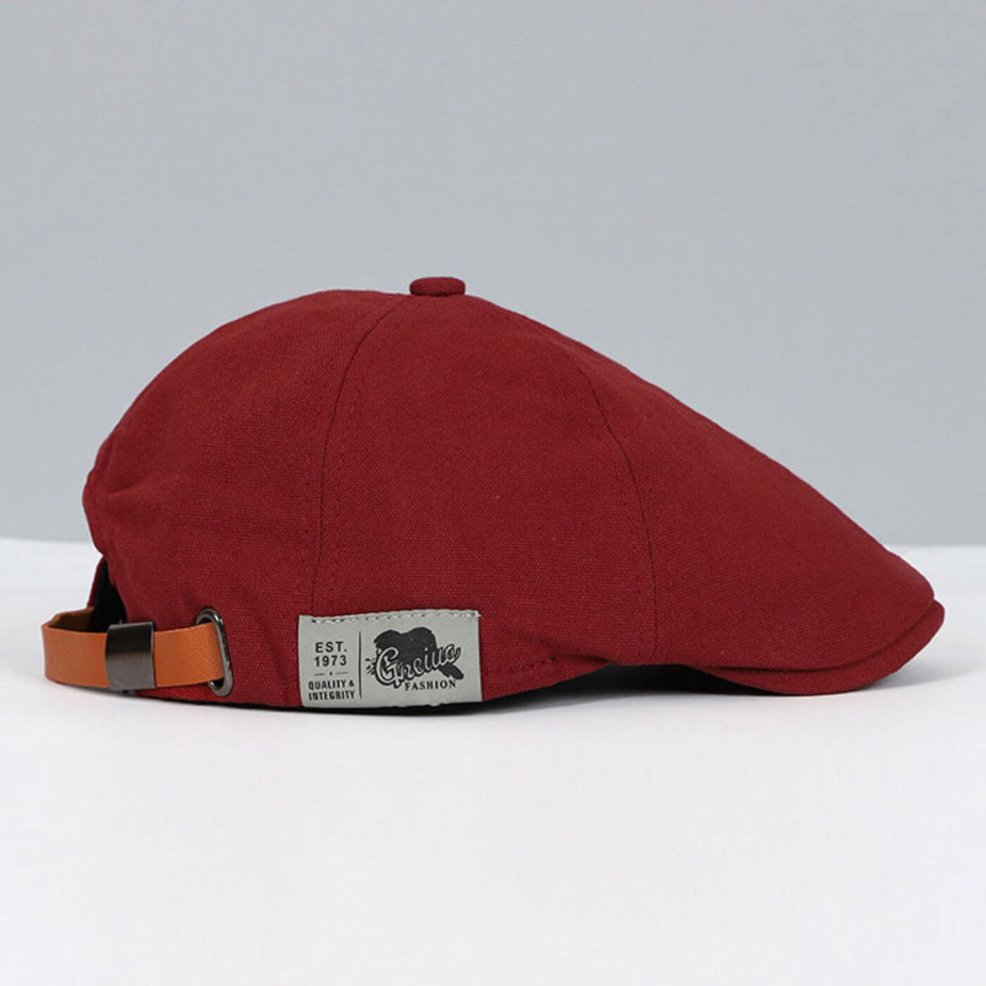 Otto | Cappello classico in stile moderno