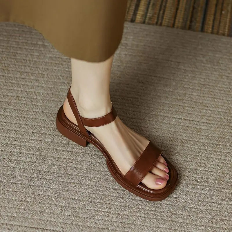Sandali June in pelle