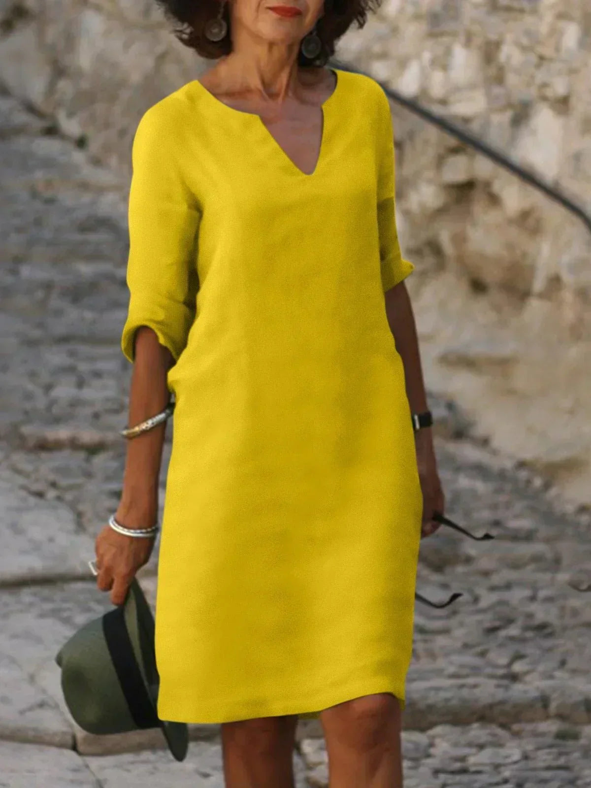 Giulia™ | Abito elegante con scollo a V